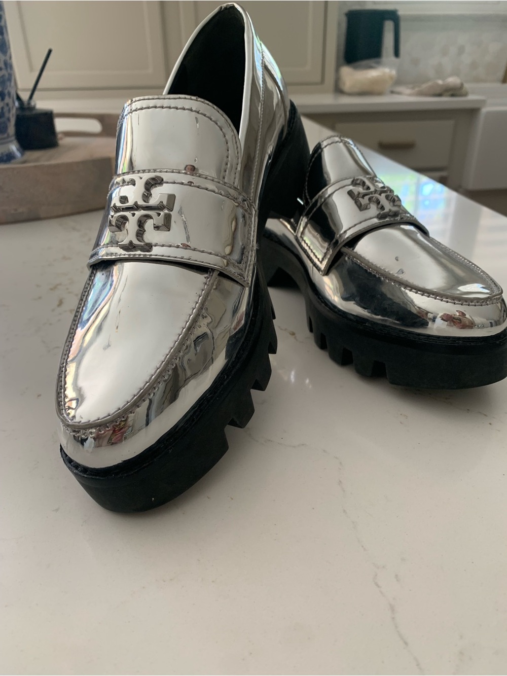 Tory Burch Metallic Silver Platform Classic Lug Loafers Shoes Size 7.5 M